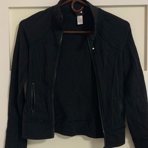 Ivivva black zip up